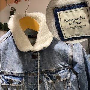 Abercrombie Sherpa denim jacket size S